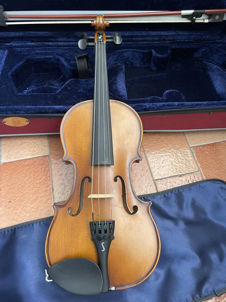 Viola de arco como nova