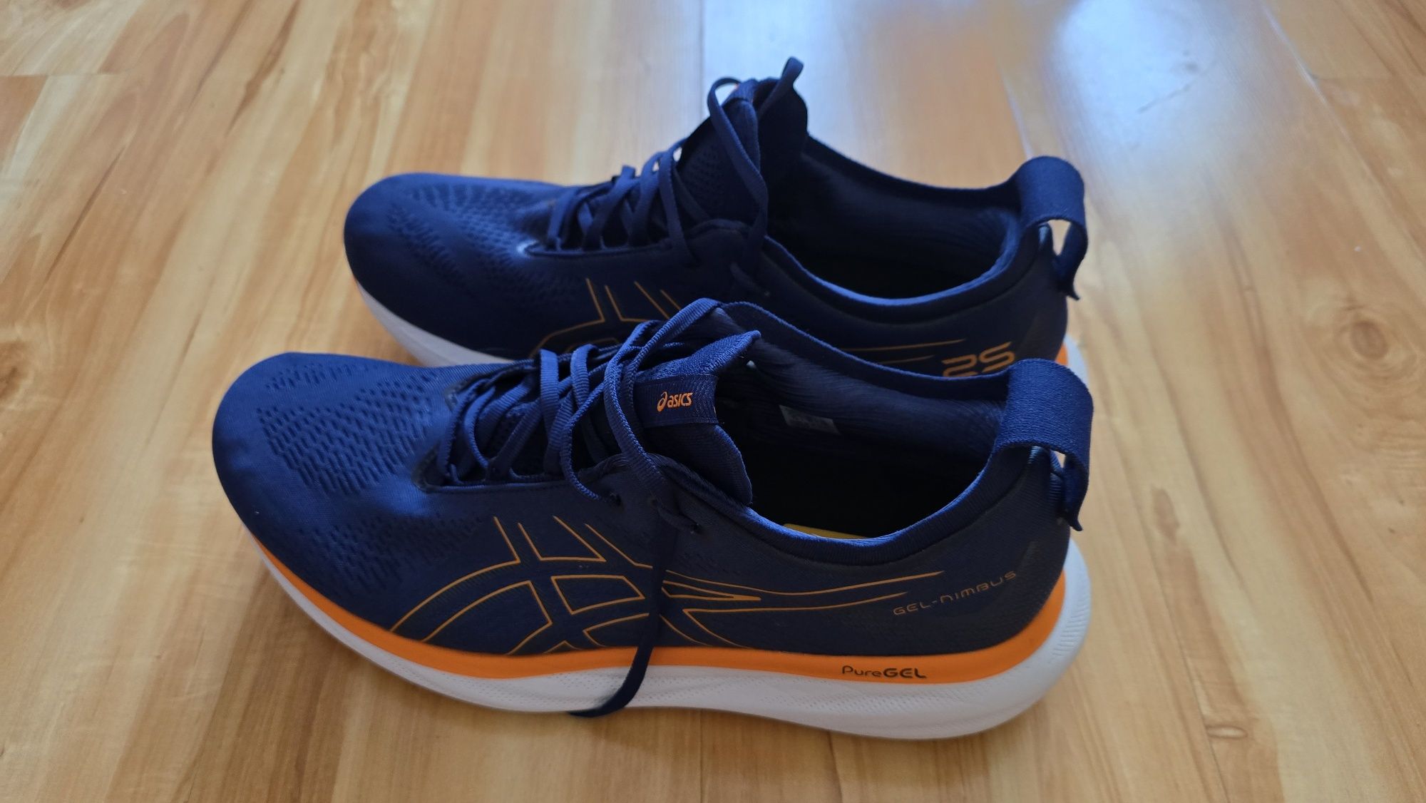Sprzedam Asics Nimbus 25 rozmiar 49 prawie nowe