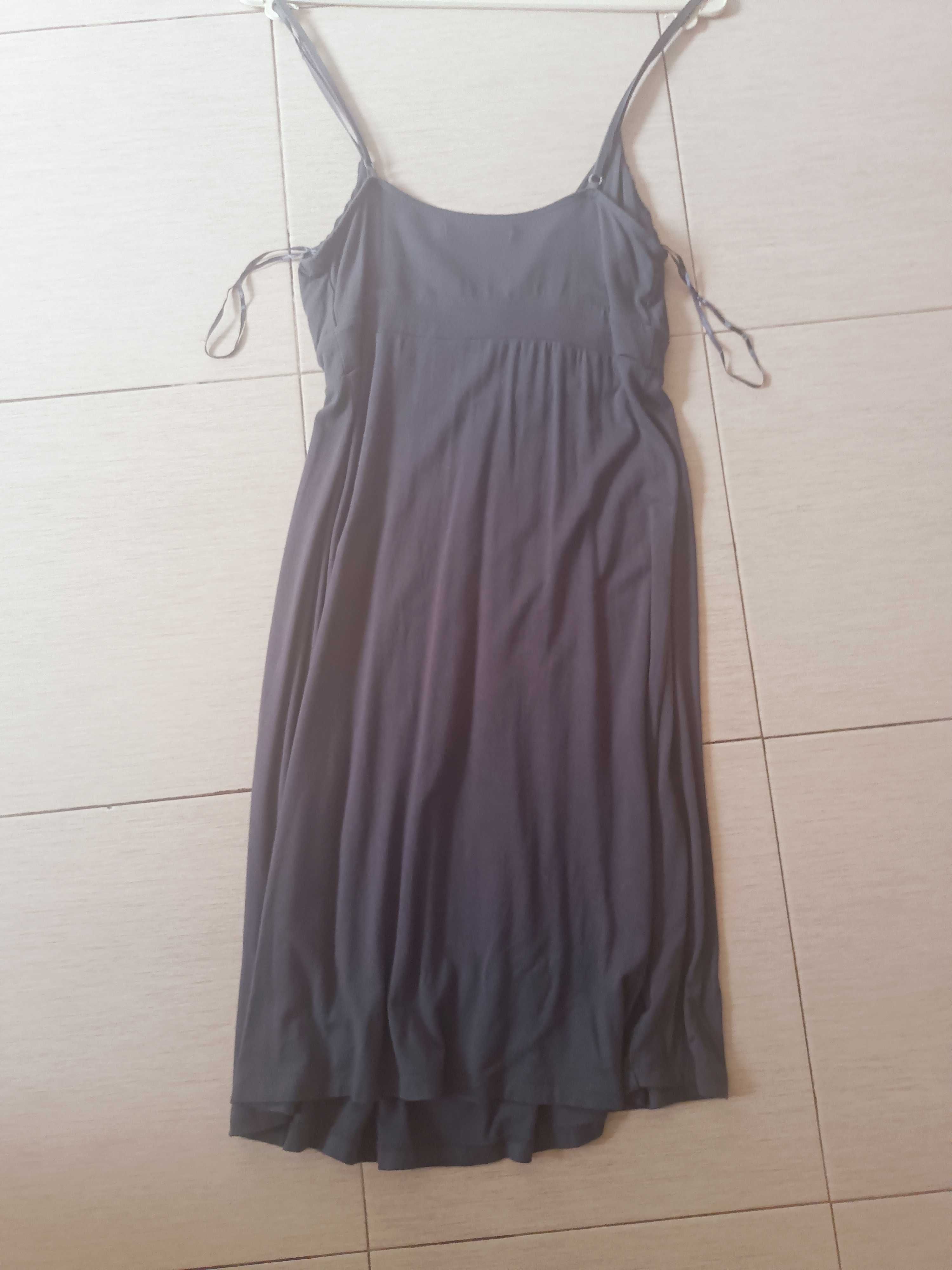 Vestido Bershka cinza