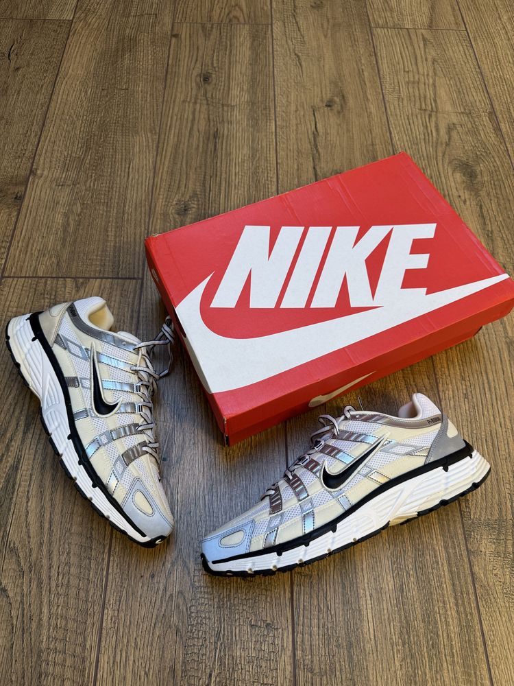 Nike p6000.