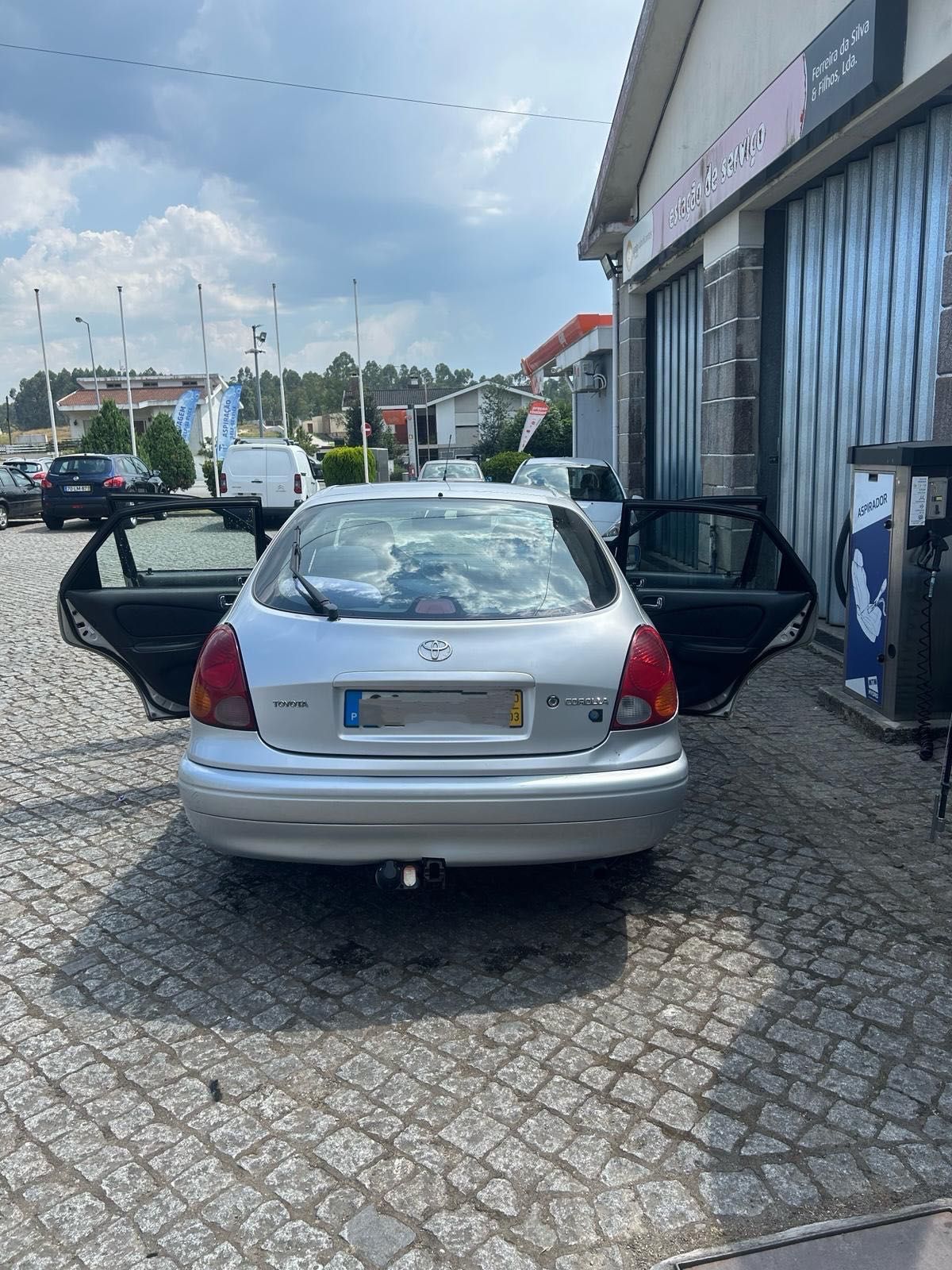 Corolla 2000 em Bom Estado - Pronto a Circular