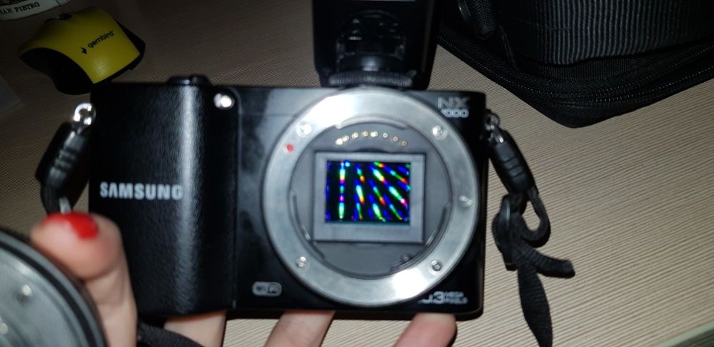 фотоаппарат Samsung NX1000 + сумка в хорошем состояни