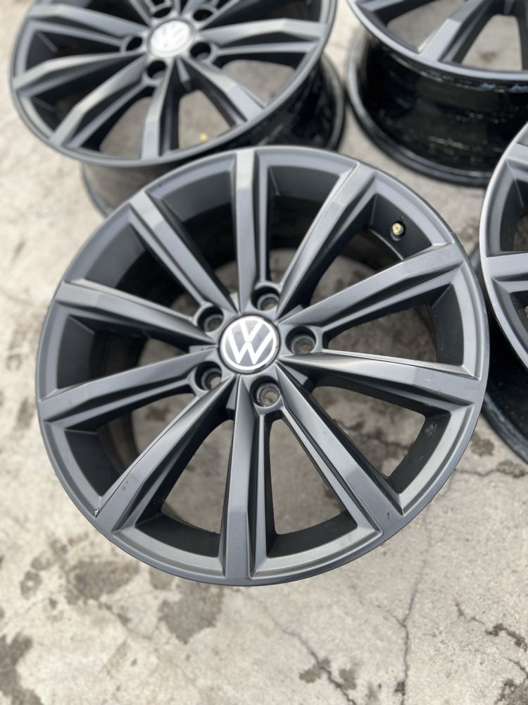 Диски легкосплавні 5х112 r17 et40 Passat B7 B8 Alltrack London Black
