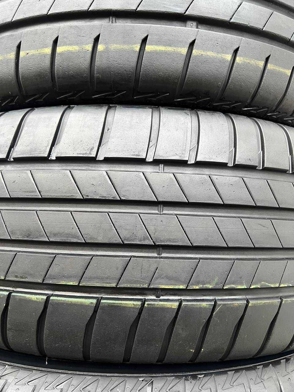 Літні Шини 215 55 R17 Bridgestone Turanza T005