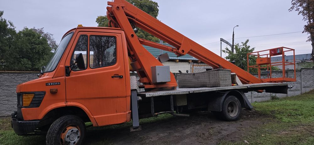 Продам автовишку в робочому стані.