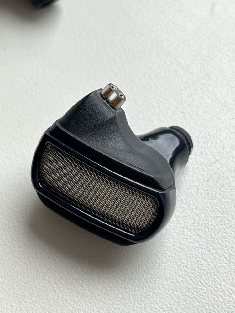 Вікторі 4 Ukrainian Victory хейл iem hi end