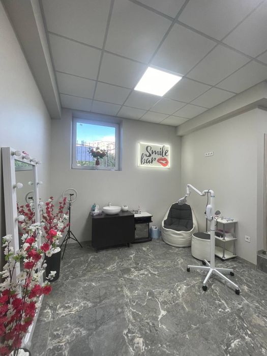 Готовий бізнес під ключу Камʼянському: студія фотовідбілювання зубів