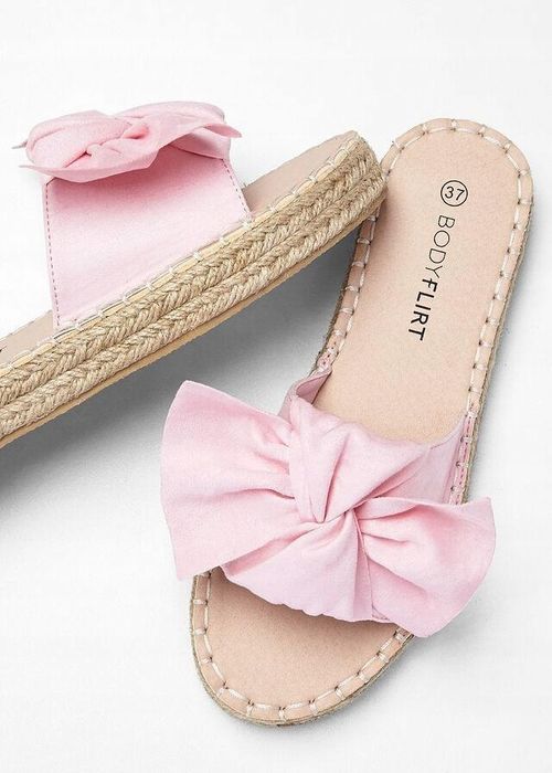 B.P.C klapki śmietankowe z kokardką r.39