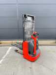 Linde L10 triplex 4,4m wózek paletowy z masztem
