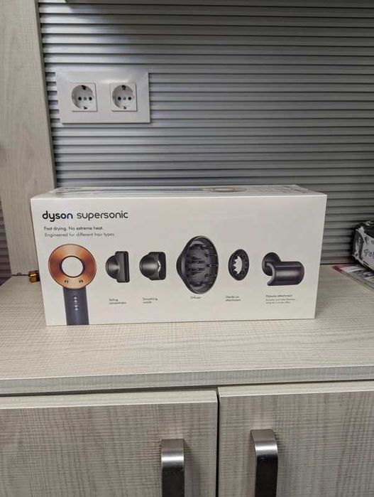 Świetna suszarka do włosów.