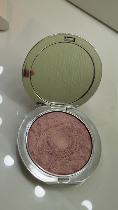 Хайлайтер Dior pink strobe б/у оригінал