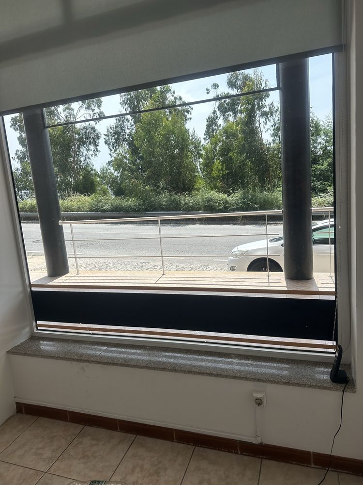 Box 7m2 com janela ideal para escritorio