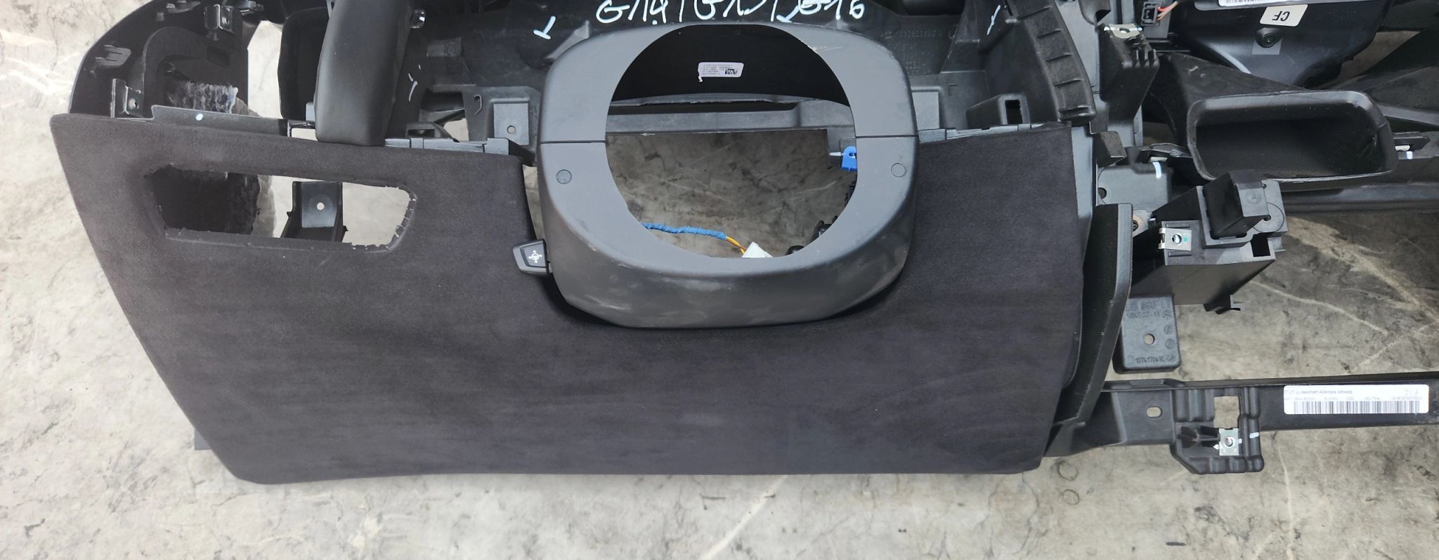DESKA ROZDZIELCZA KOKPIT BMW G14 G15 G16 CZARNA SKÓRA ALCANTARA