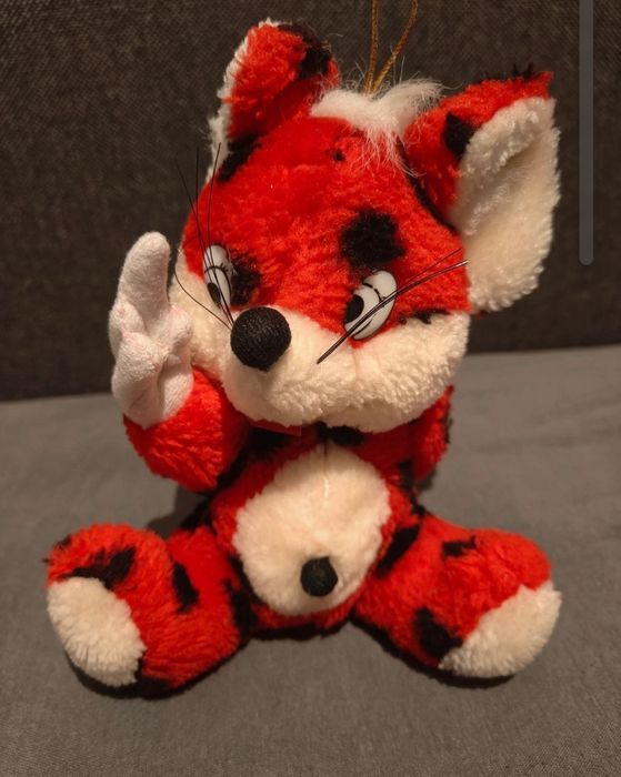 Mysz czerwona maskotka