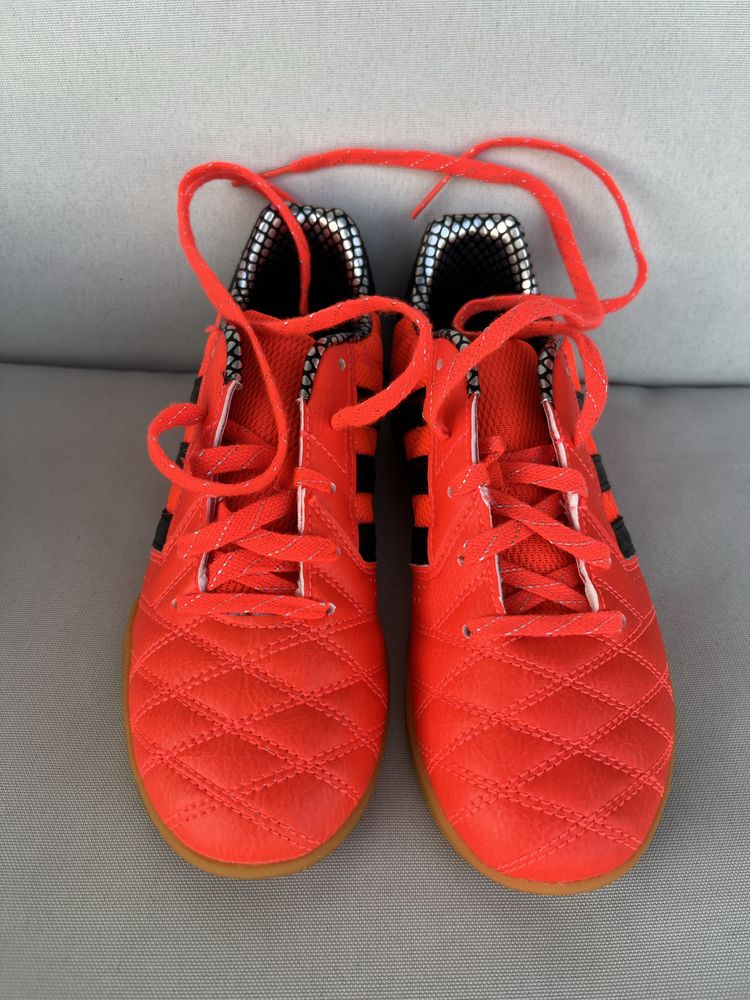 Chuteiras Adidas Futsal criança Tam 35 1/2