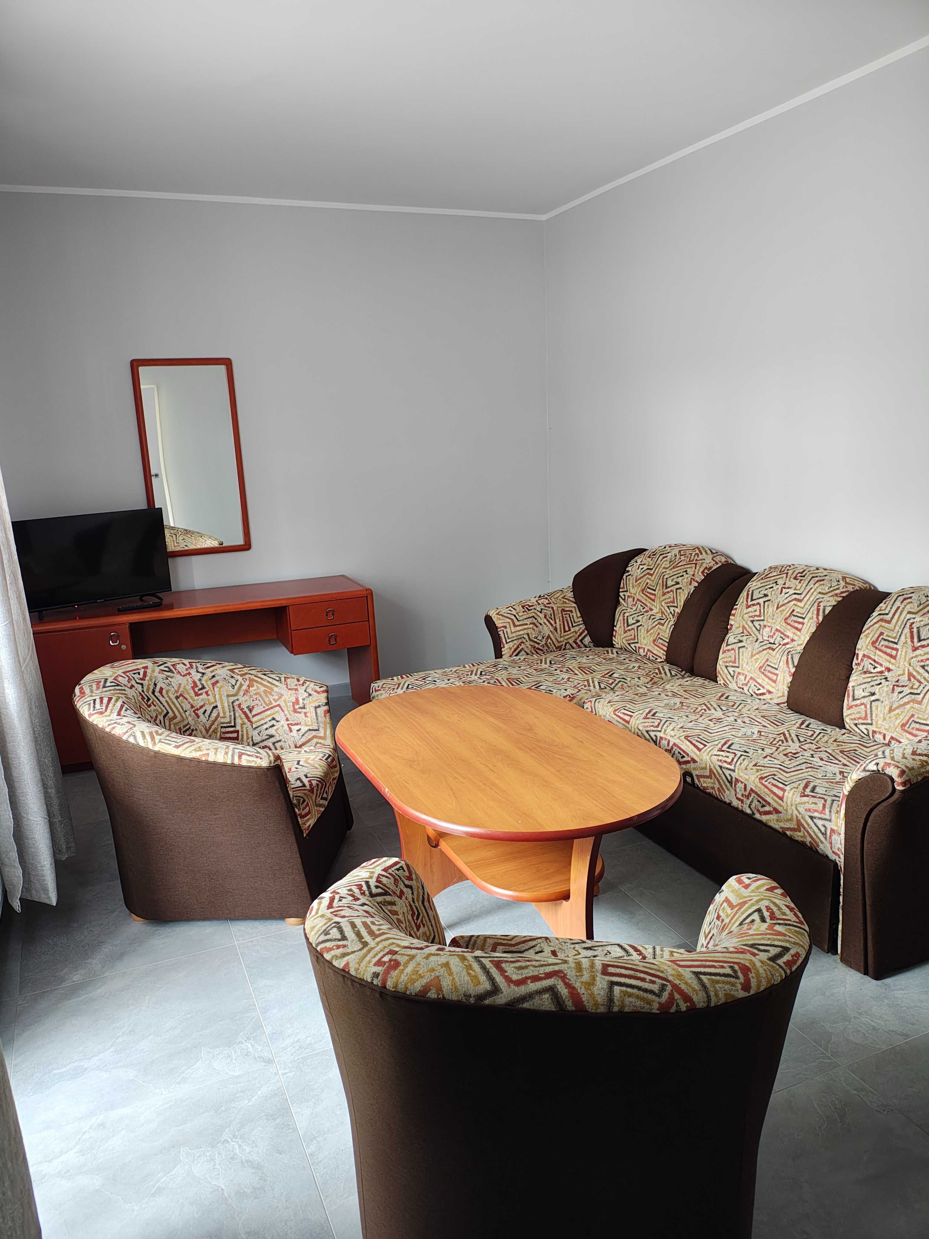 Wynajem pokoi i apartamentów, wynajem sali