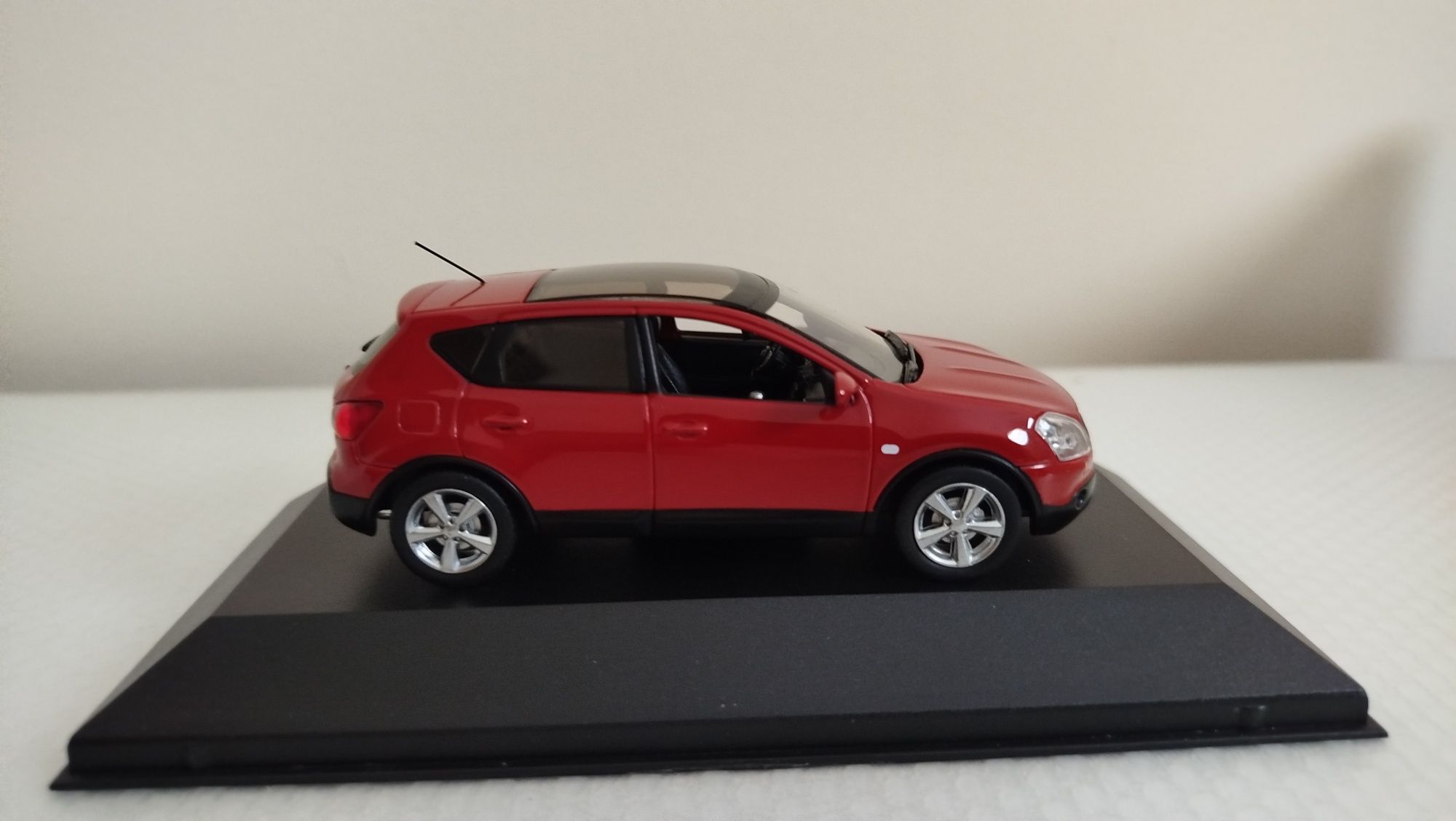 Miniatura Nissan Qashqai 1/43 Nova