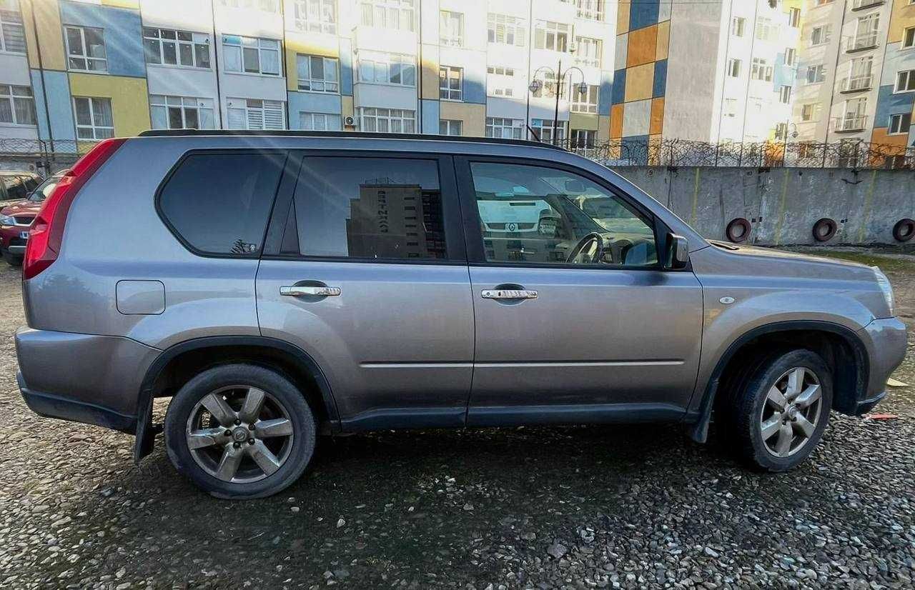 Nissan X Trail 2008 року