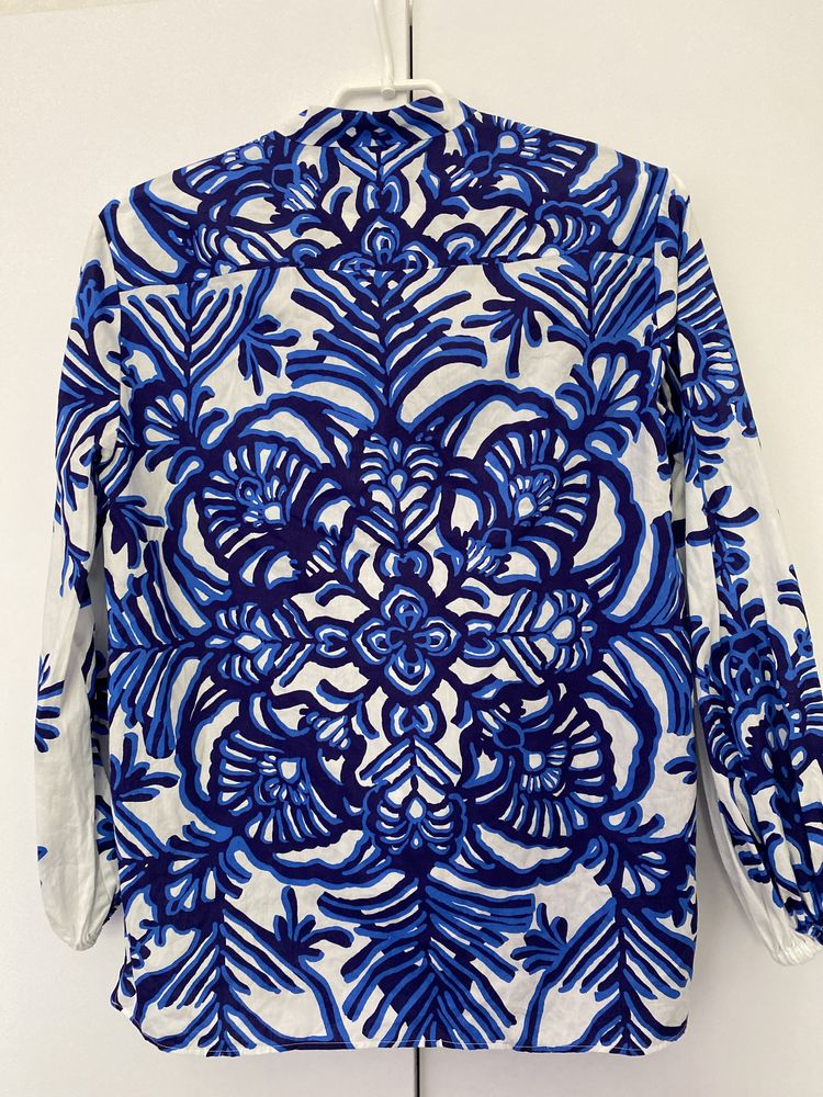 Рубашка Zara с синим орнаментом сорочка