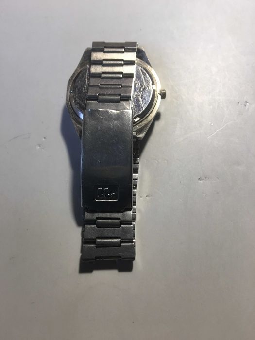 Часы "ORIENT" кварц,made in Japan.