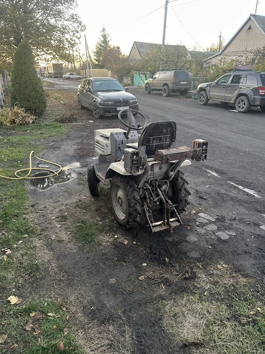 Продам трактор ХТЗ т012 с прицепом