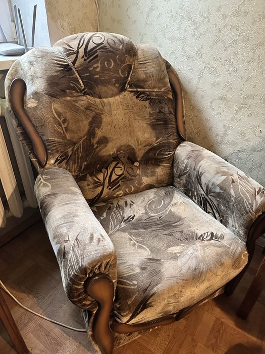 Продам 2 крісла, можна по 1