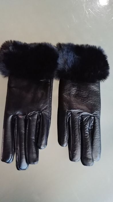 Nowe rękawiczki skórzane z futerkiem rozmiar 8