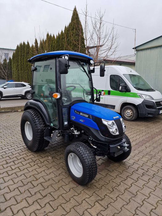 Traktor Solis 26 HST z oryginalną kabiną, koła trawiaste , 25 KM