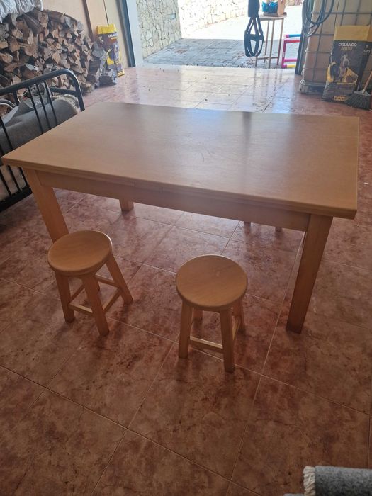 Mesa de cozinha com ou sem bancos