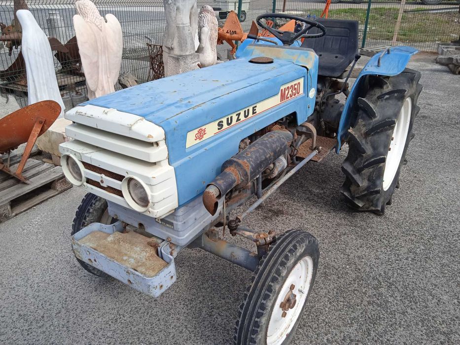 Suzue 4 cilindros igual ao trator da Mitsubishi D2350 de 23 cavalos