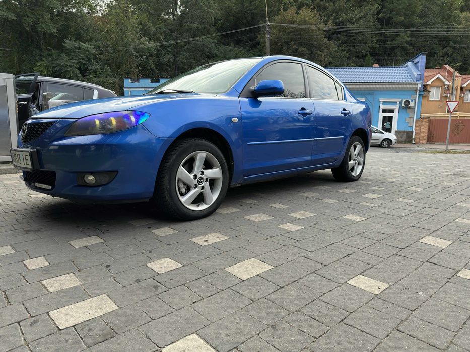 Mazda 3  1.6 Бензин