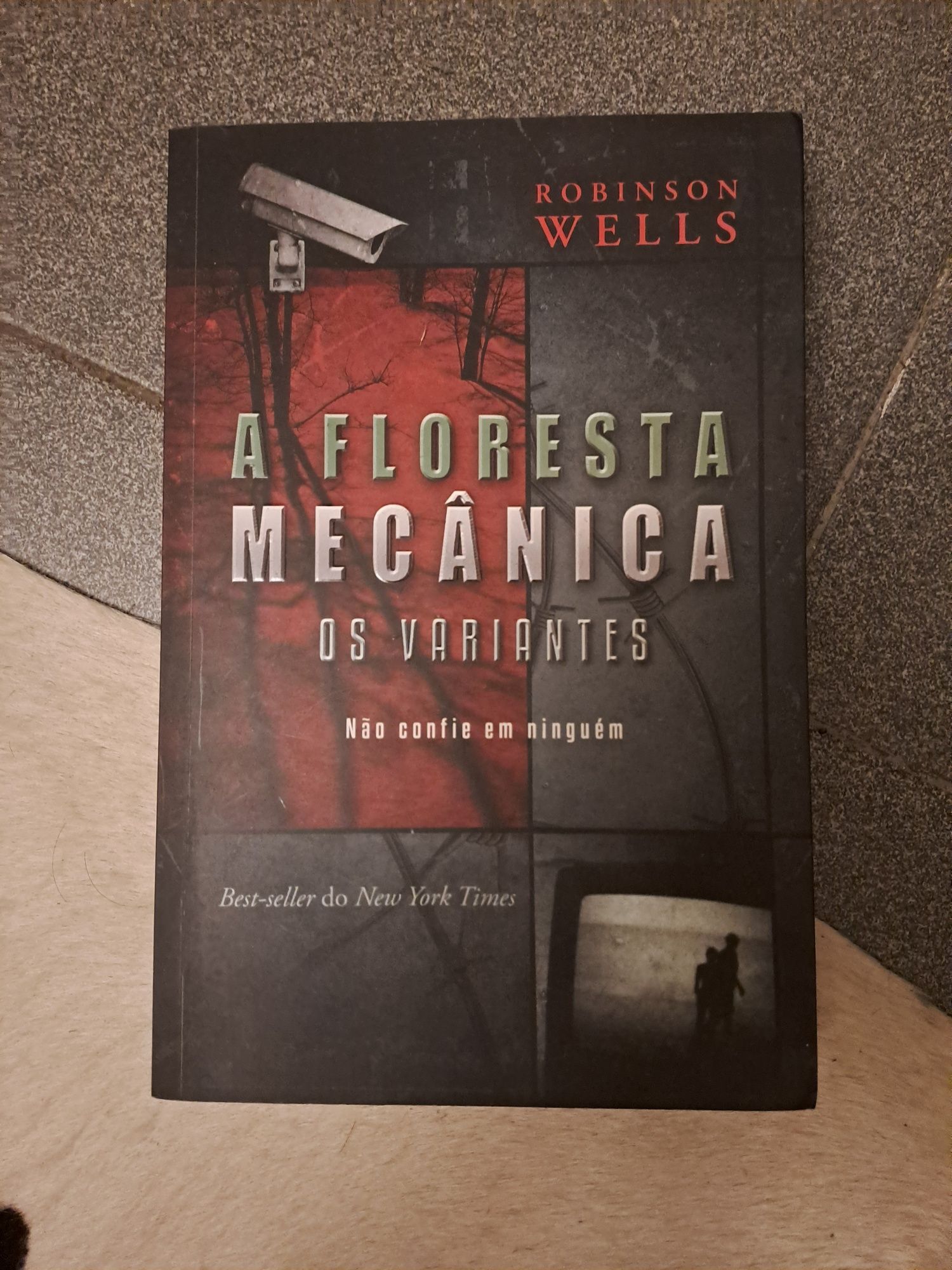 Livro "A Floresta mecânica"