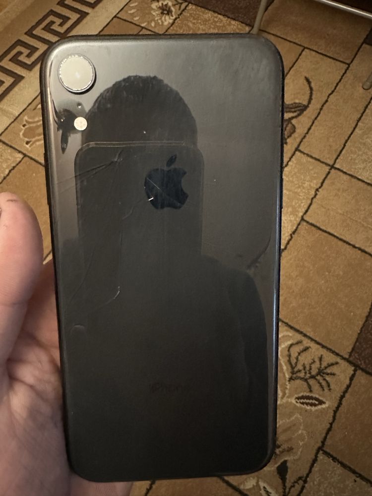 тіліфон iPhone xr 64