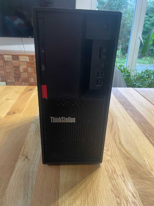 LENOVO P330  Xeon E-2136 / 32GB / QuadroP2000 / SSD 1 TB + Monitor 24"