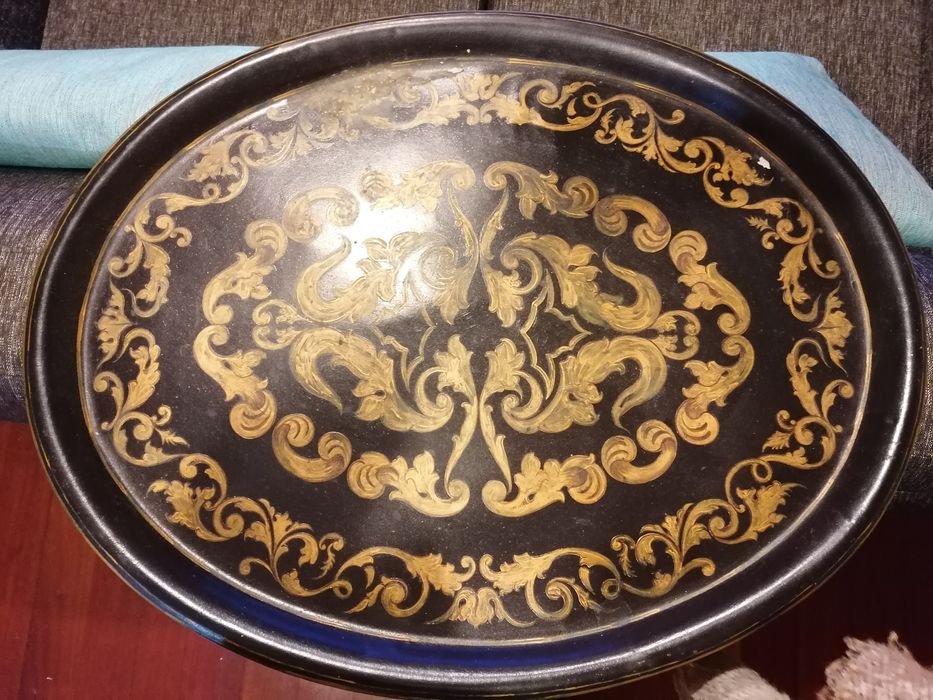 Tabuleiro pintado ao mão