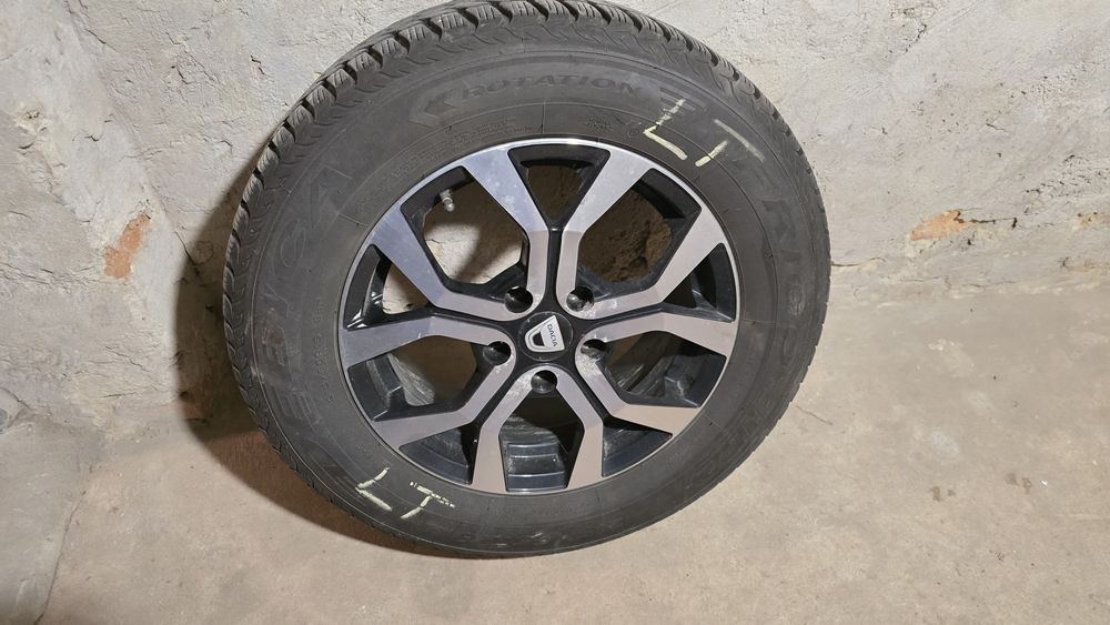Koła zimowe Dębica Frigo HP2 215/65 R16 felgi 5x114.3  do Duster