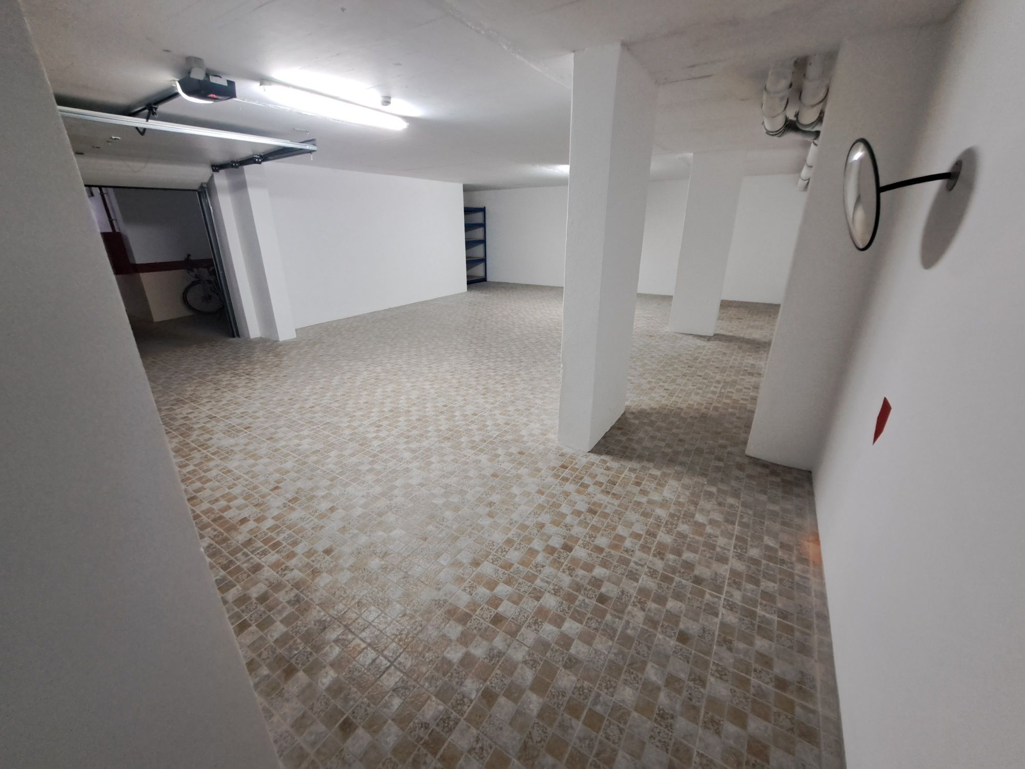 Garagem em LAGOS para Alugar 81 m2