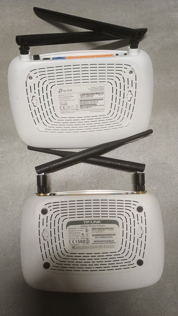 Dwa routery tplink