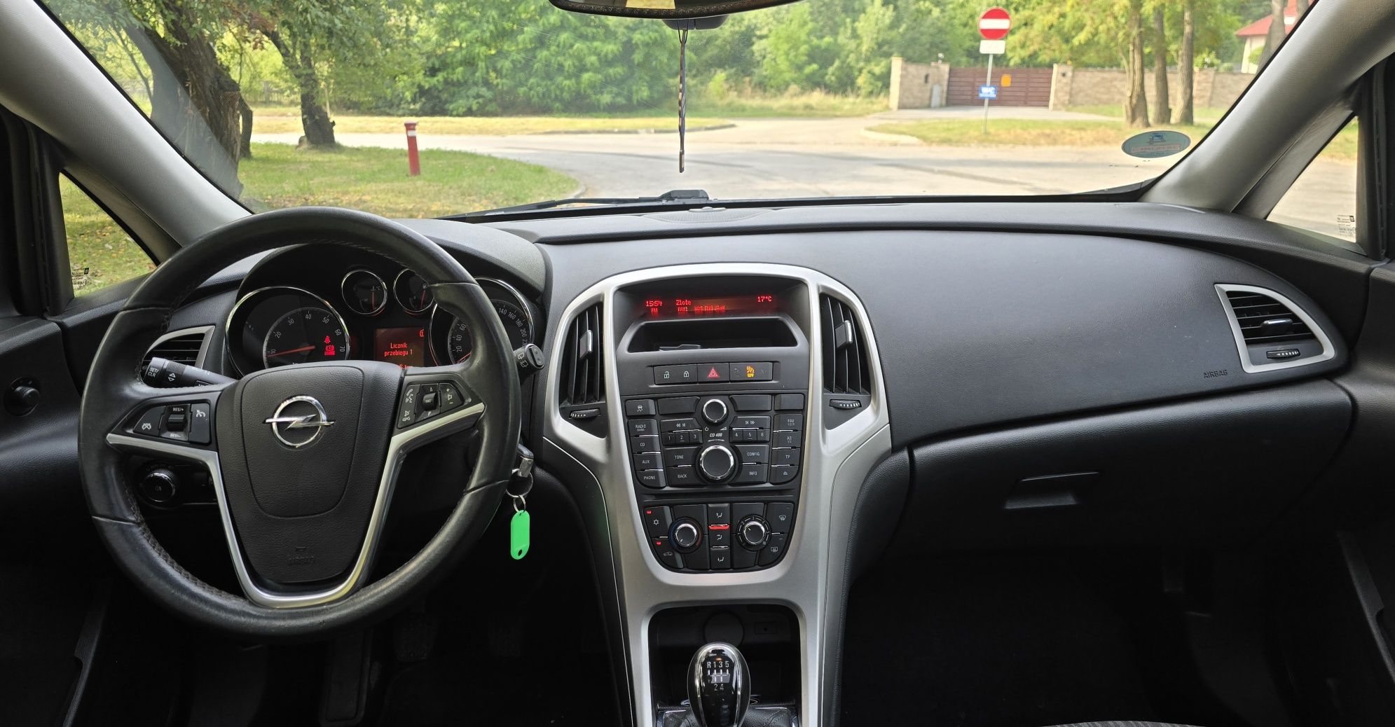 Opel Astra 1.4 EcoFlex, niski przebieg,  bogate wyposażenie