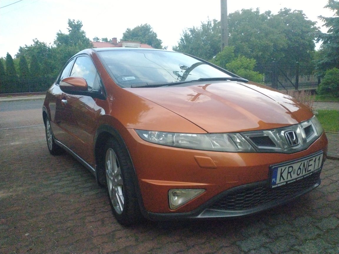 Sprzedam  prywatnie Honda  Civic 1.8 -2009