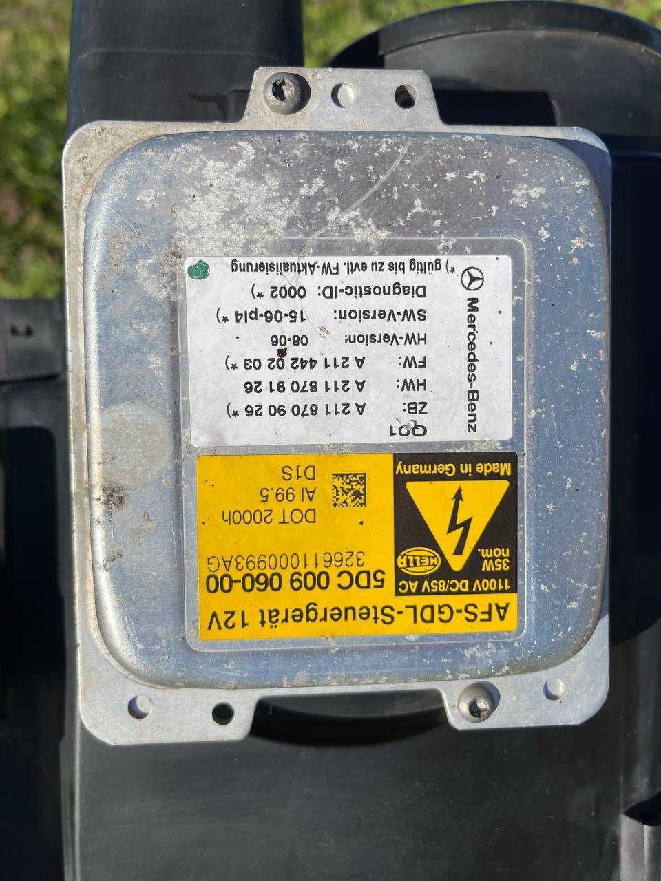 Передні фари Мерседес 211 ксенонові Рест