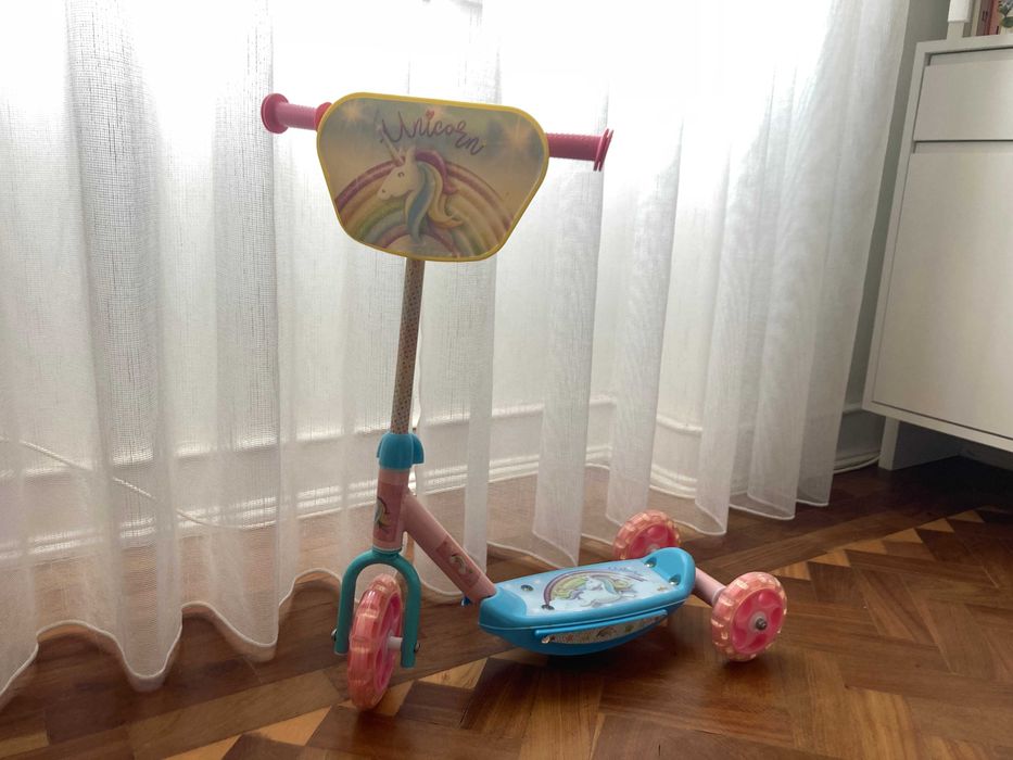 Trotinete + capacete Criança