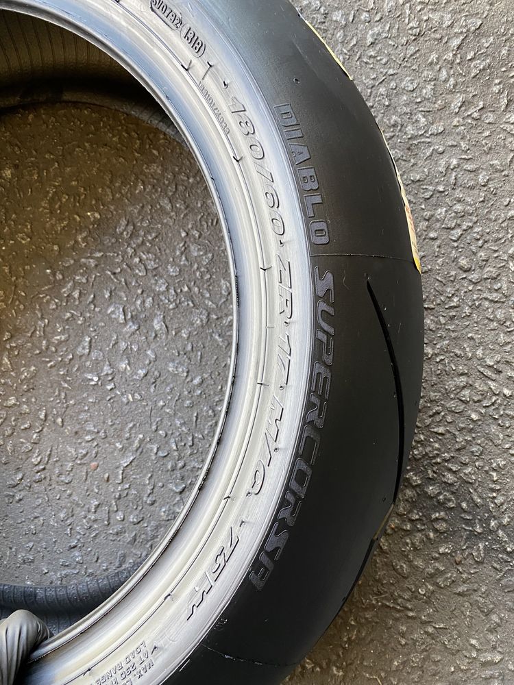 Pneu Mota 180/60/17 Pirelli Super Corsa SC2 V2