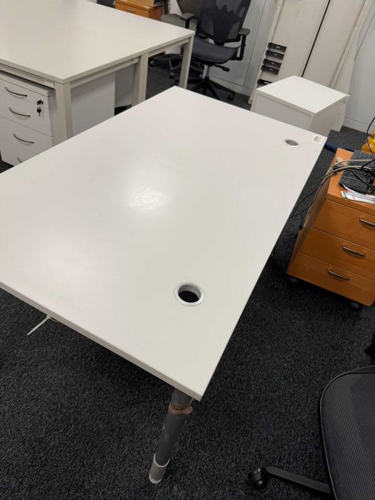 Biurko szare 140x80 biurka MIKOMAX