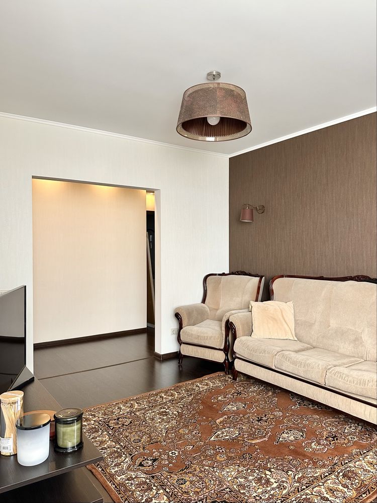 Продаж 2к квартири. 75.4м2. Роздільна. Вадима Гетьмана 1В. Шулявська