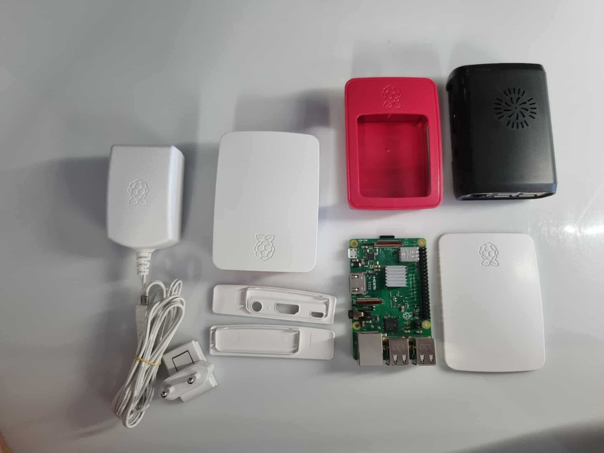 komputer mini Raspberry Pi 3 Model B+, obudowa karta pamięci