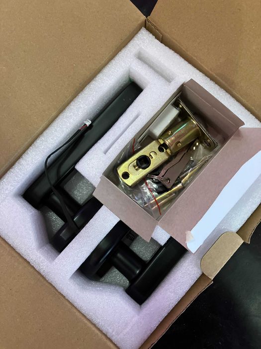 TEKXDD Fechadura inteligente- SmartLock Fingerprints NA CAIXA - Airbnb