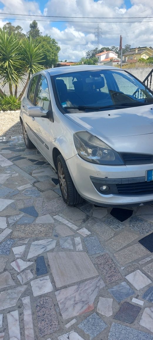 Vendo clio 3 dci versao dynamique plus