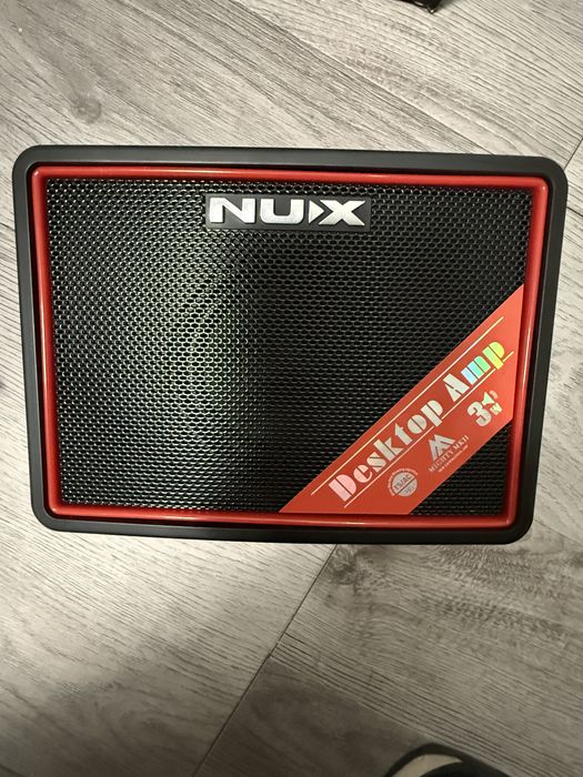 Guitarra Ibanez nova, com capa e amplificador