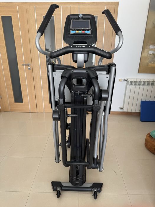 Elíptica Horizon Andes 7i – Excelente Estado (Pickup em Lourinhã)